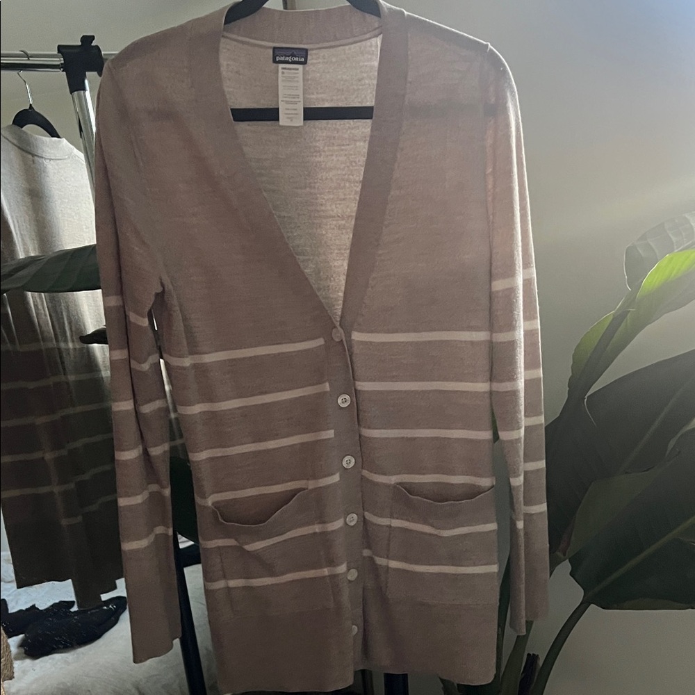 Patagonia stripe lightweight wool cardigan - Picture 5 of 6